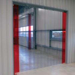 Porte souple à lanières