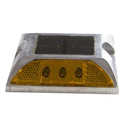 Plot solaire à LED et...