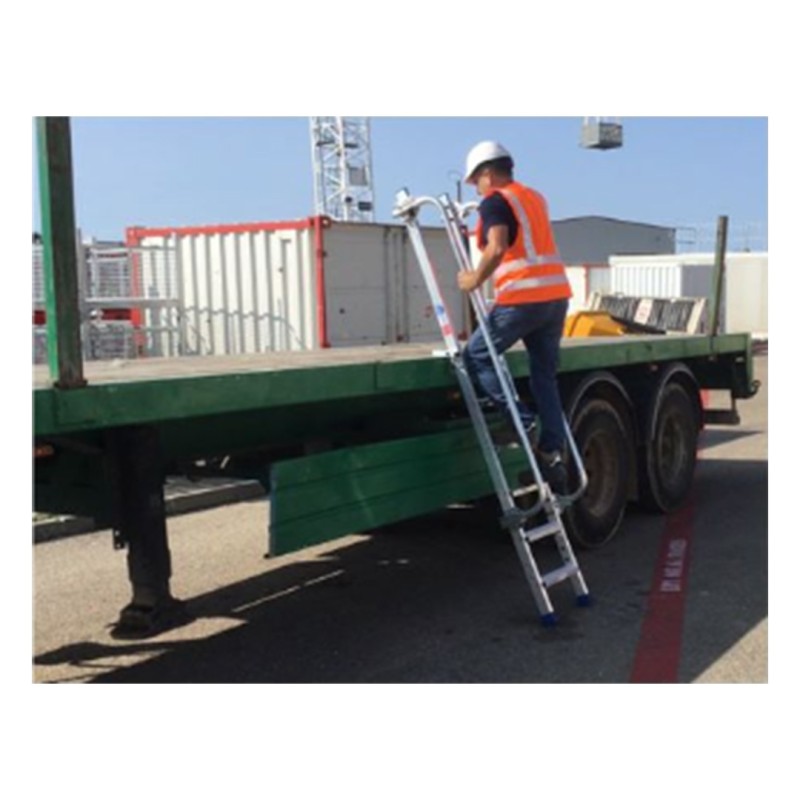 Échelle accès camion