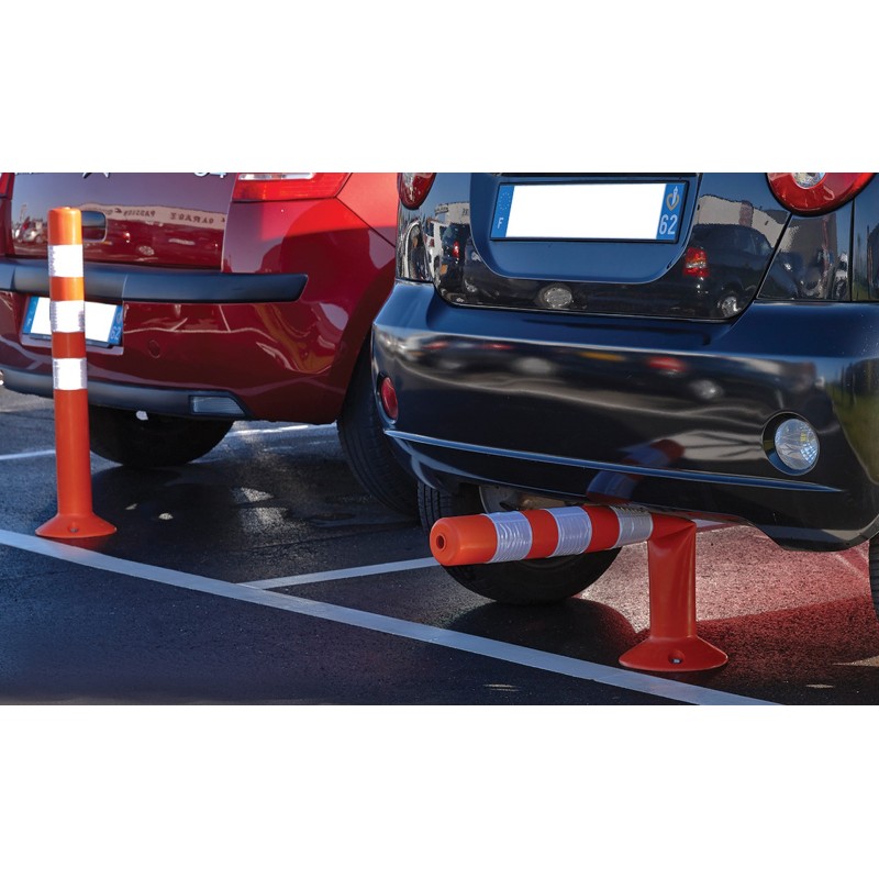 Poteau de signalisation flexible